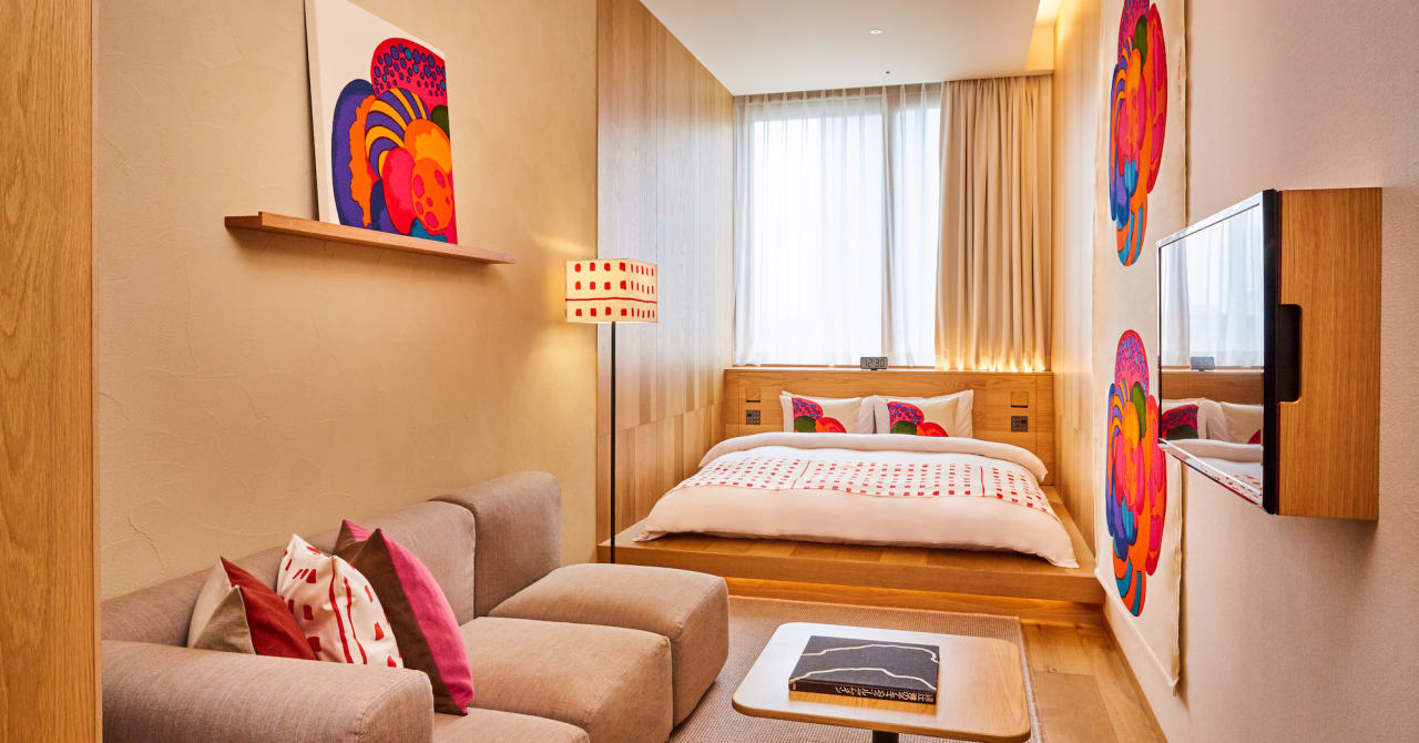 MUJI HOTEL GINZAがアートルーム展開、粟辻博のデザインを壁や小物に採用