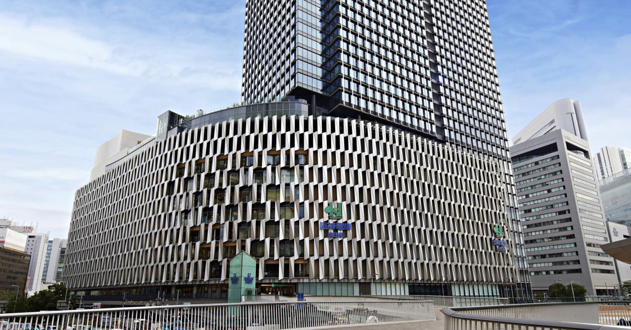 「阪神梅田本店」第II期棟が開業、バルゾーンやフードホールを展開