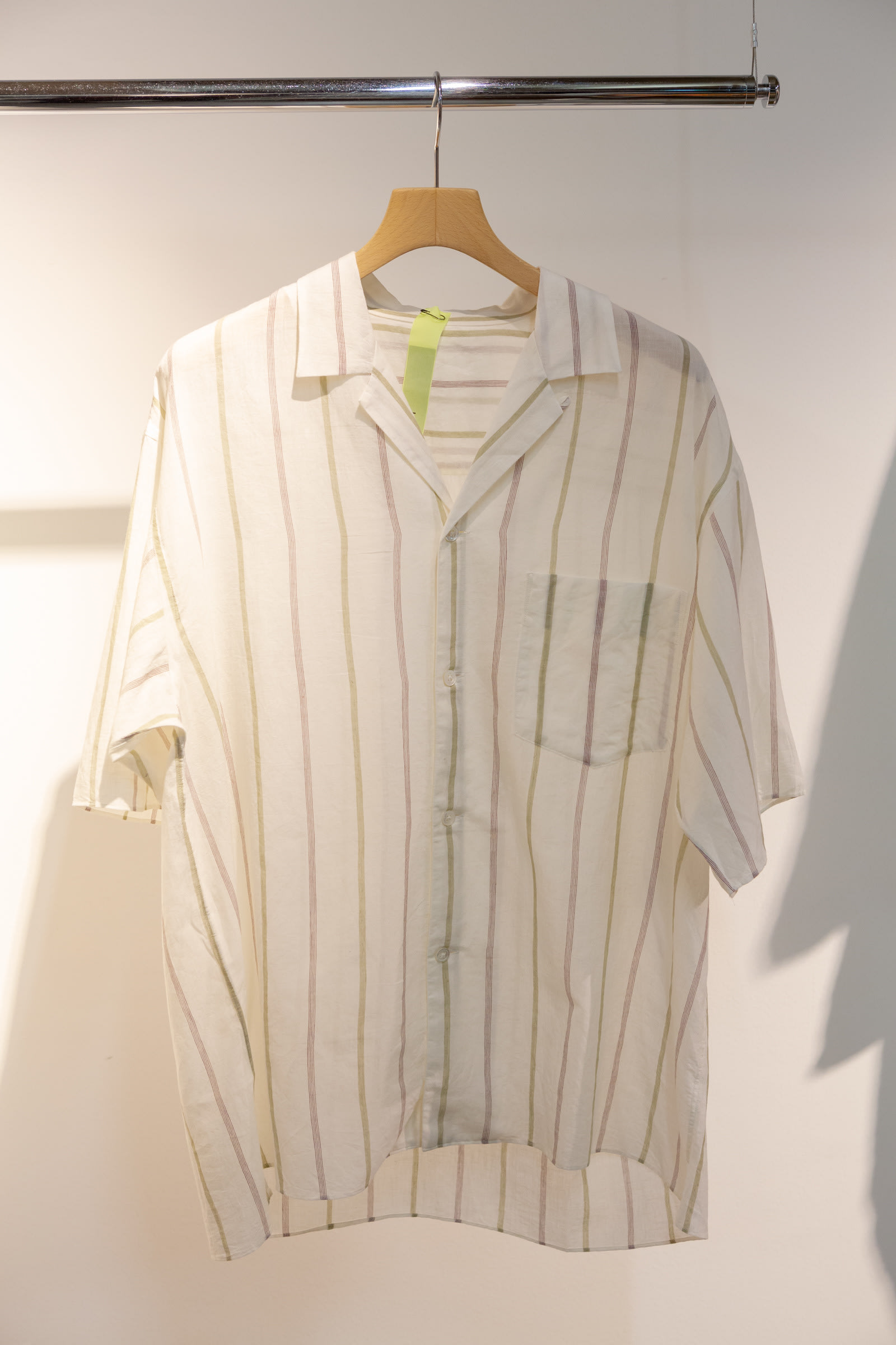 ファブリックブランド「ルーマー」が初のウェアを製作、5型のパジャマ 