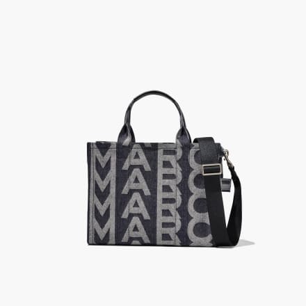 THE MONOGRAM DENIM SMALL TOTE BAG（税込5万1700円） Image by MARC JACOBS