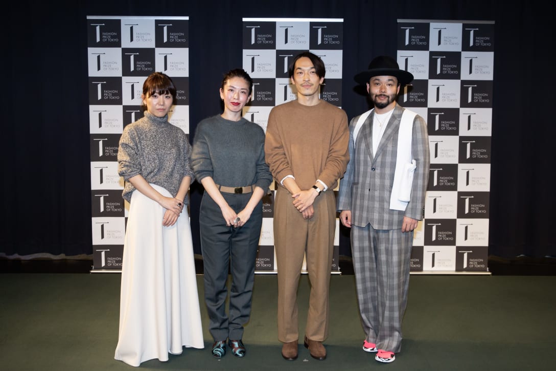 (左から)根岸由香里、長尾悦美、岩井良太、小木 "Poggy" 基史 Image by FASHIONSNAP