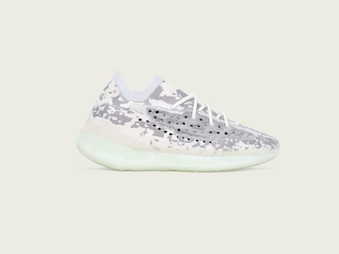 「YEEZY BOOST 380 ALIEN」(税別2万8,000円) Image by adidas