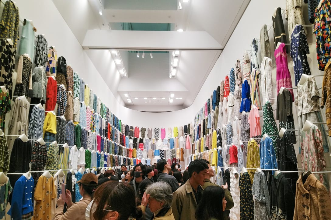 2019年に東京都現代美術館で開催された「ミナ ペルホネン/皆川明 つづく」 展 Image by Kumi Matsushita