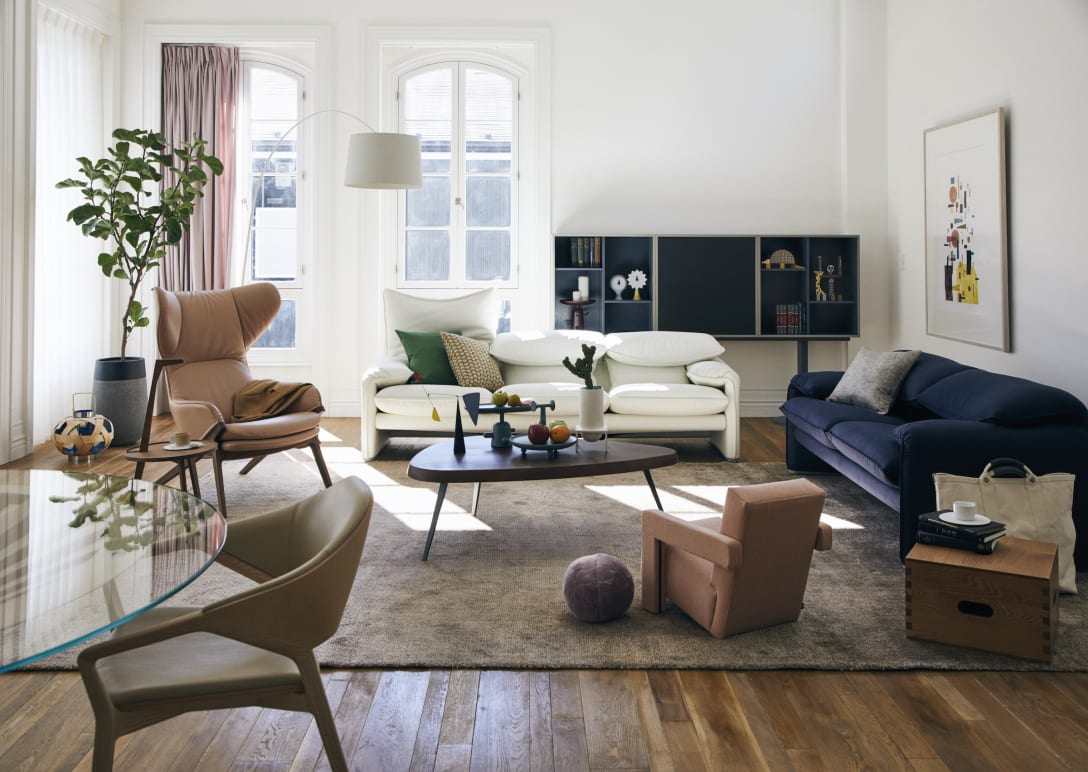 Cassina ixc.:1927年に創業したイタリアモダンファニチャーのリーディングブランド「カッシーナ(Cassina)」と、セレクト&オリジナルブランド「イクスシー(ixc.)」を取りそろえ、デザイン性の高い生活雑貨やアート、カーテン、ラグなどのインテリア周辺アイテムを国内外からセレクトしている。