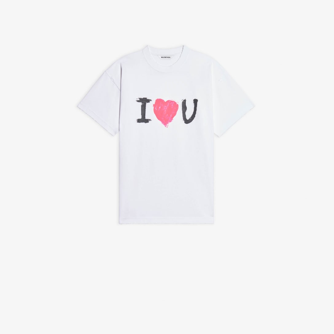 カプセルコレクションで販売しているTシャツ Image by バレンシアガ
