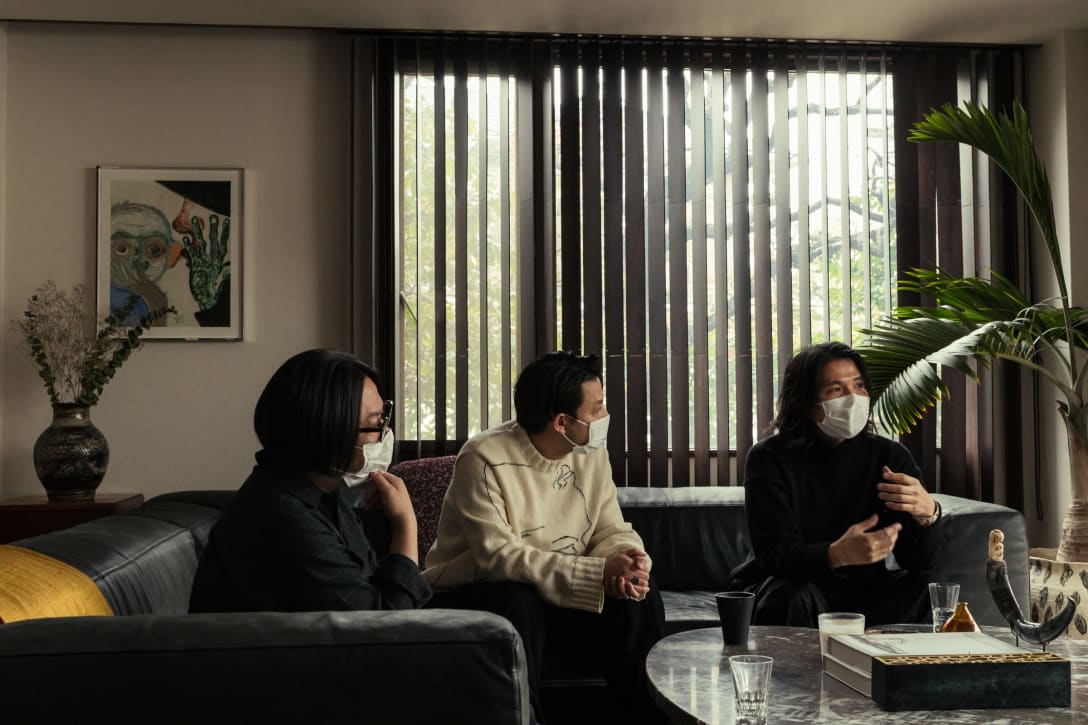 左)丸龍文人、中央)中村聖哉、右)山縣良和 Image by FASHIONSNAP