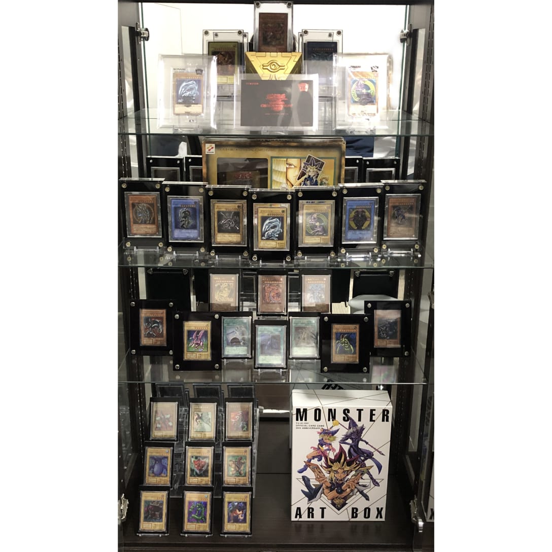 自宅に保管しているという遊戯王カードのコレクション