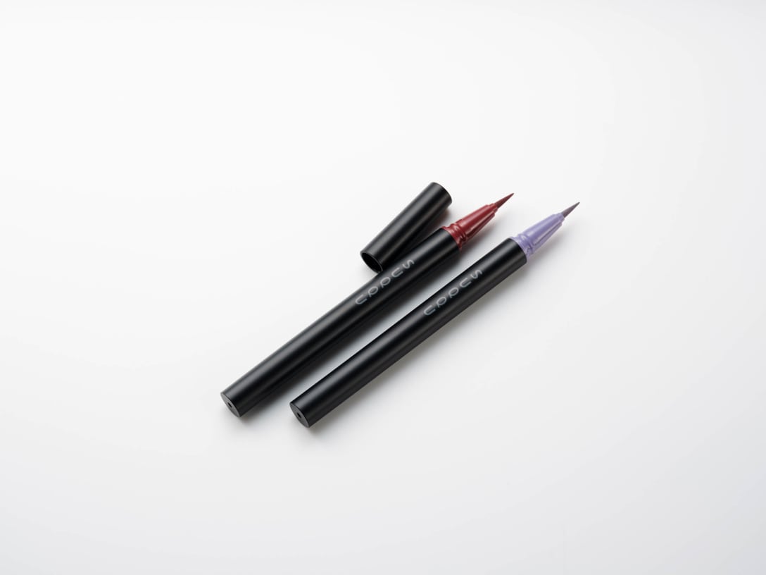 「ニュアンス アイライナー」(各3300円)(左から)102 レディッシュブラウン、103 ダブグレー