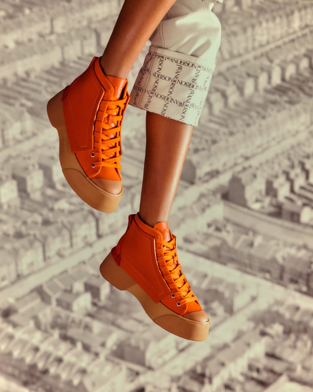 JW アンダーソンが発表した初のスニーカー Image by JW ANDERSON