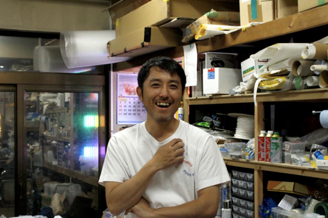 「ネオンっておもしろい」と何度もその魅力を語ってくれた森山桂さん。