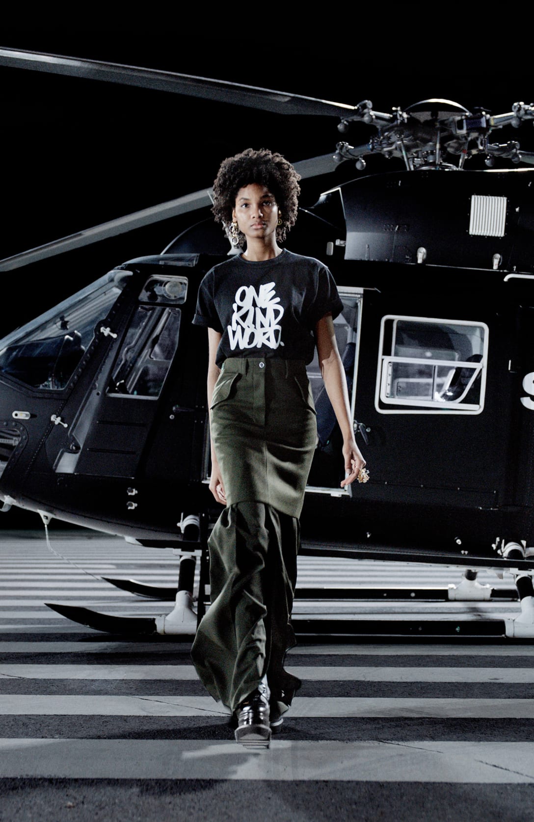 エリック・ヘイズとのコラボレーションTシャツ Image by sacai