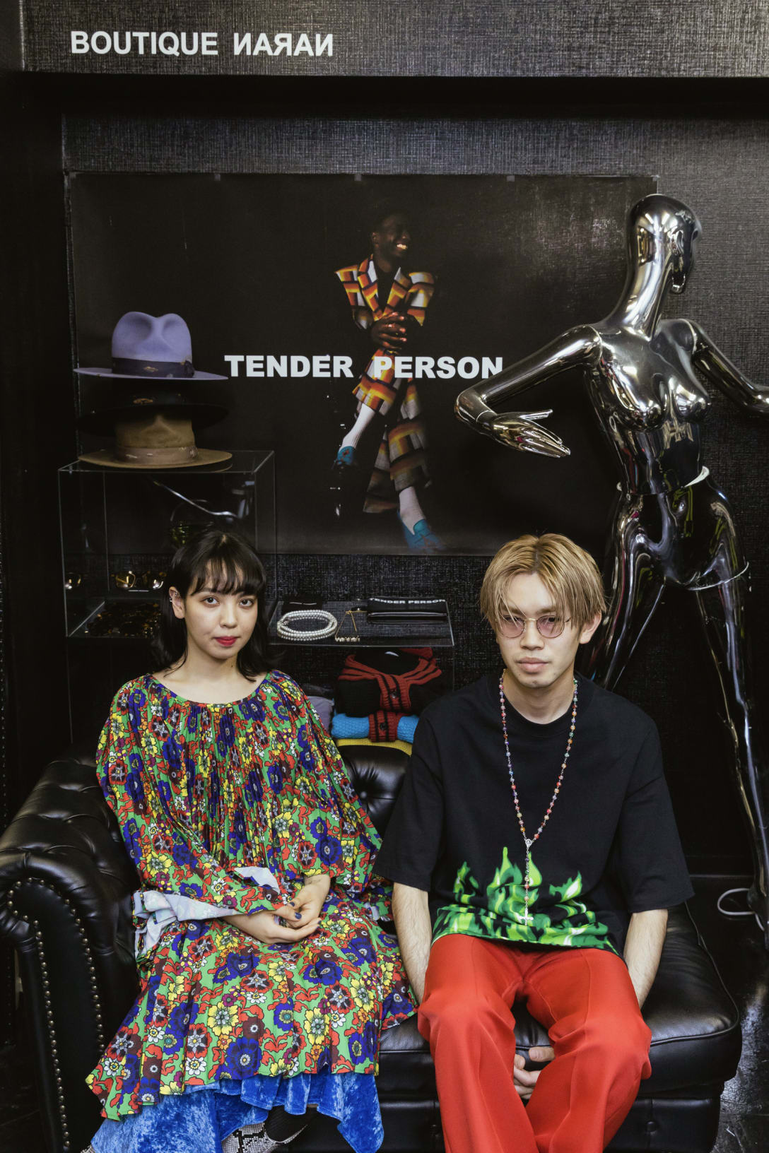 左)ビアンカサユリ、右)ヤシゲユウト Image by FASHIONSNAP