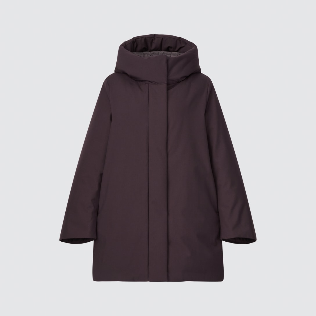 ハイブリッドダウンショートコート(WINE)¥9,990 *Mサイズ着用