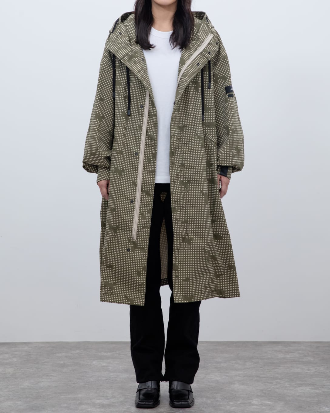 着用サイズ「36」(163cm 女性) Image by FASHIONSNAP