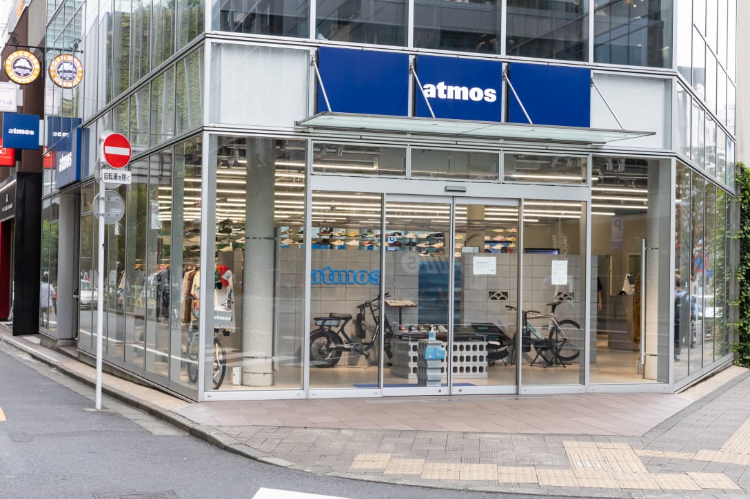 スポーツ ラボ バイ アトモスの出店場所。現在は「アトモス 新宿店」として営業している。