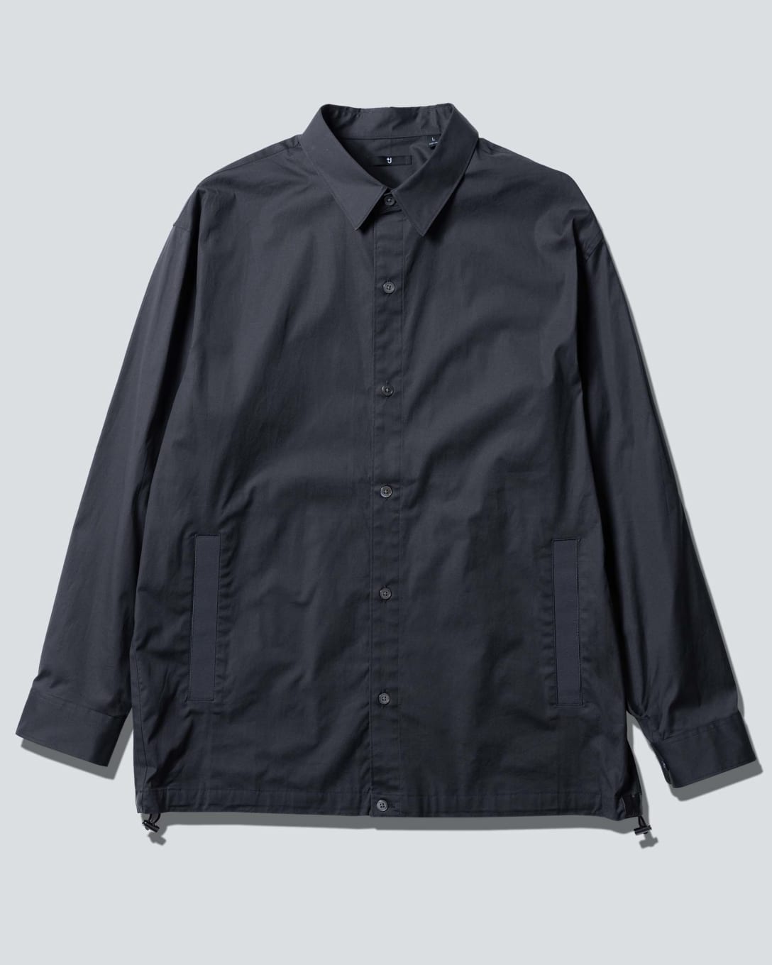 オーバーサイズシャツブルゾン(ダークグレー、5990円) Image by FASHIONSNAP