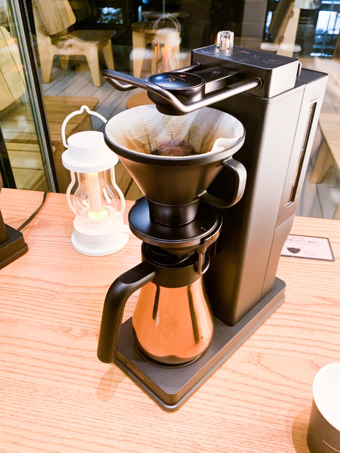 「BALMUDA The Brew STARBUCKS RESERVE LIMITED EDITION」(2021年11月撮影) Image by FASHIONSNAP