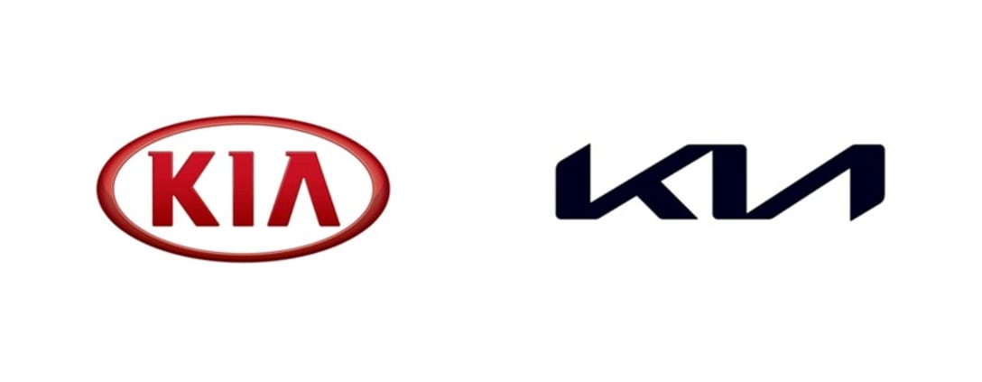 KIAのロゴリデザイン: 旧 (左) | 右 (新)