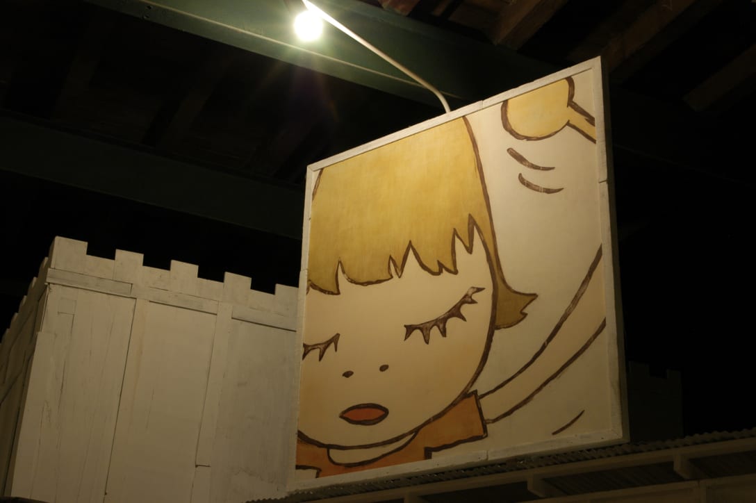 「YOSHITOMO NARA + graf A to Z」展示風景(2006年)©︎Yoshitomo Nara Image by 撮影:永野雅子