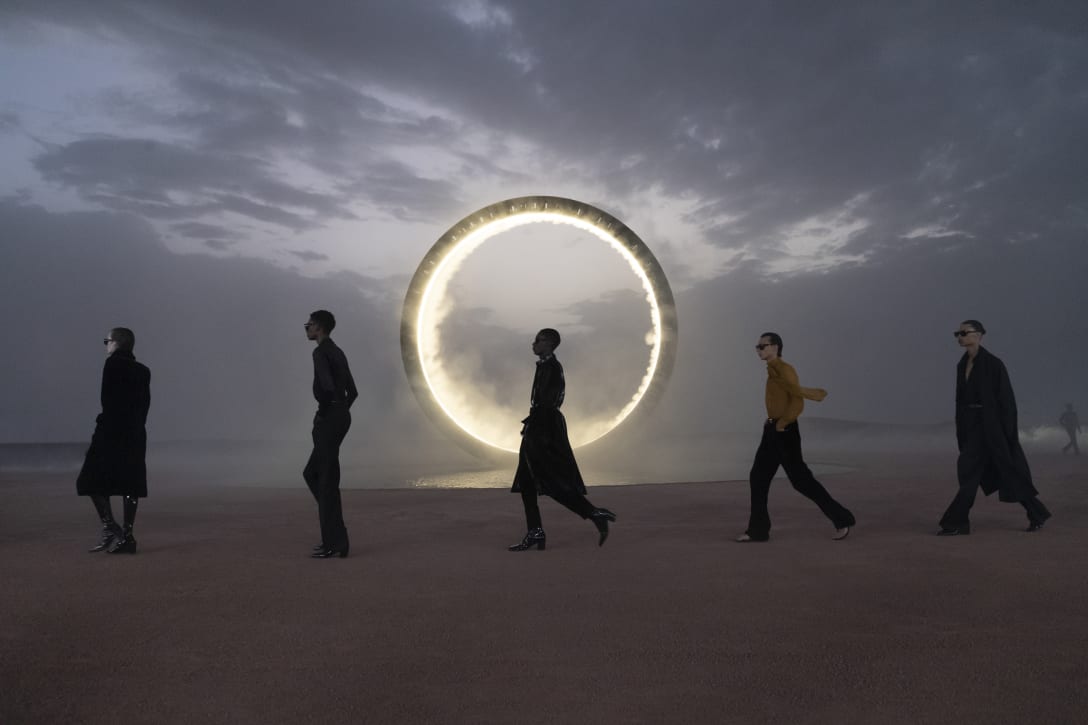 「サンローラン」2023年春夏メンズコレクション Image by COURTESY OF SAINT LAURENT