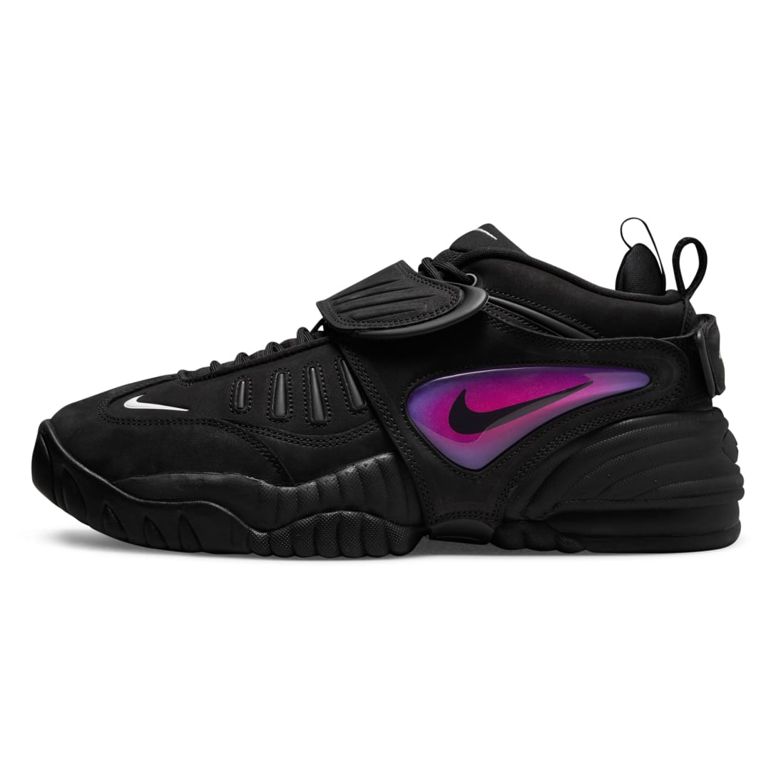 コラボシューズ(税込2万4200円) Image by NIKE