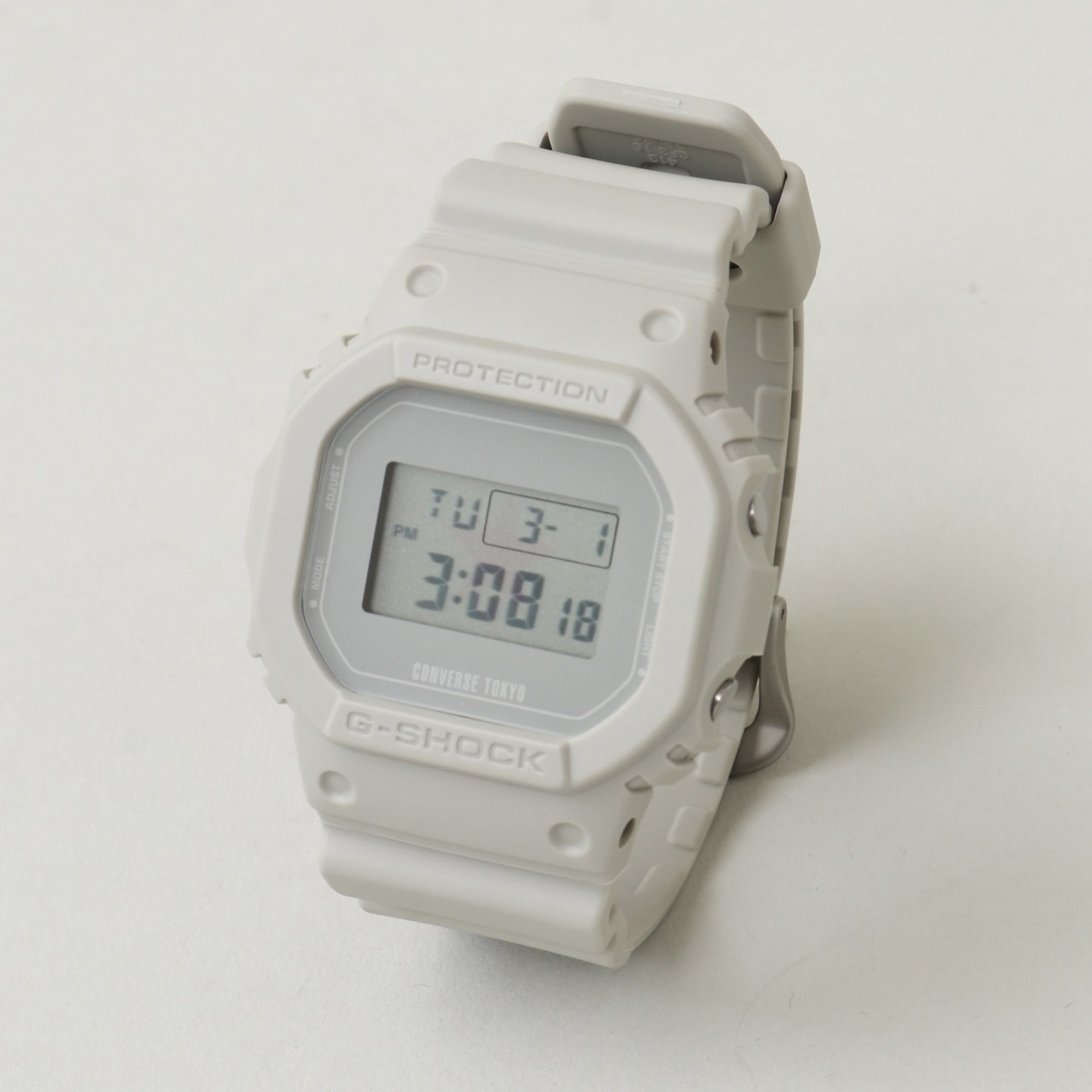 コンバーストウキョウ Gショック グレージュカラーのウォッチ発売