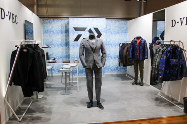 ピッティ会場内「ディーベック」のブース Image by FASHIONSNAP