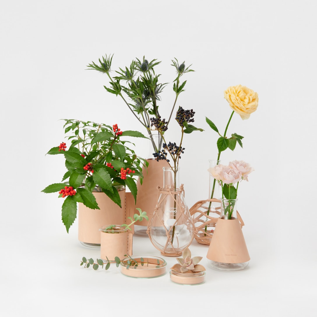 花瓶のコレクション Image by エンダースキーマ