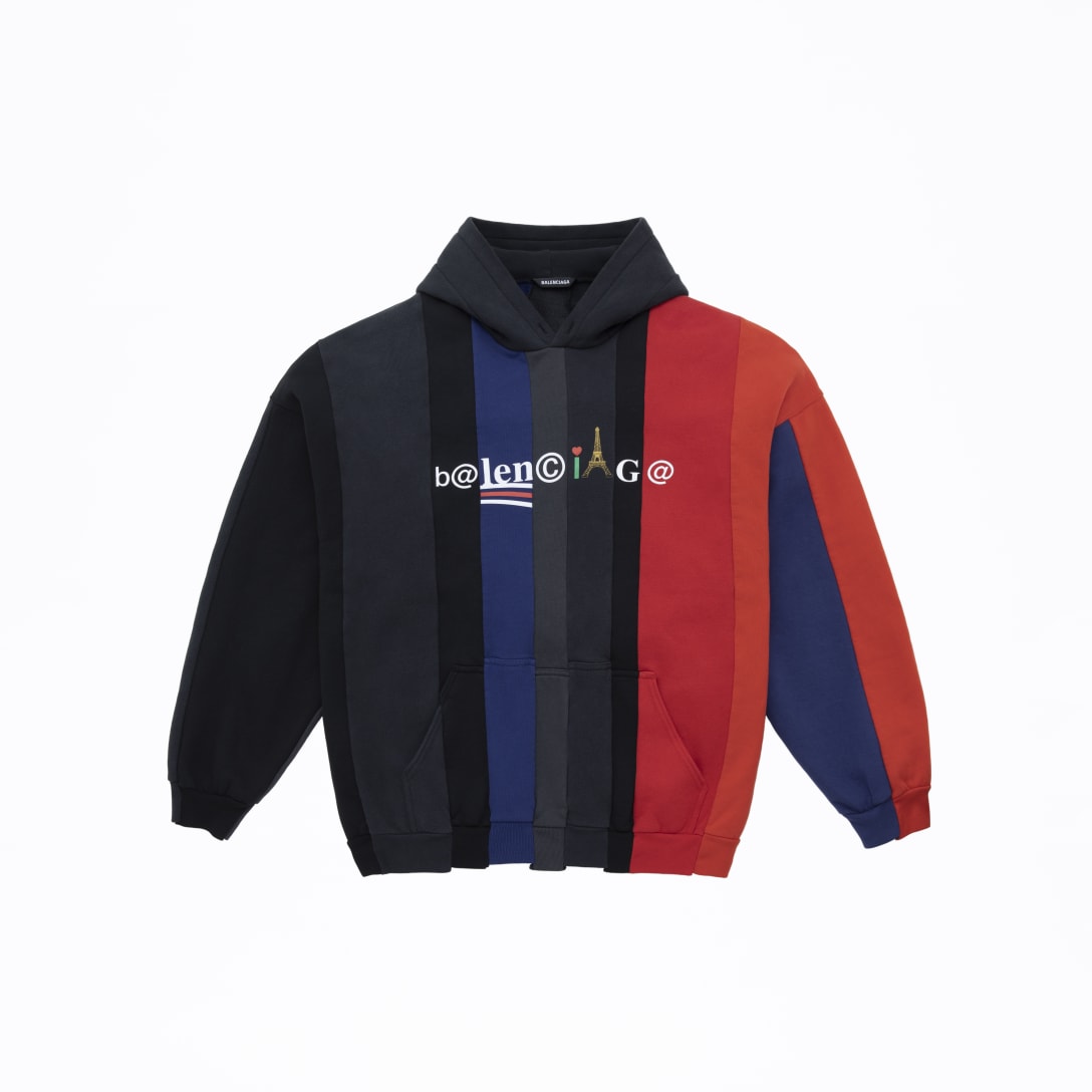 「カットアップ フーディー」(税別13万円) Image by BALENCIAGA