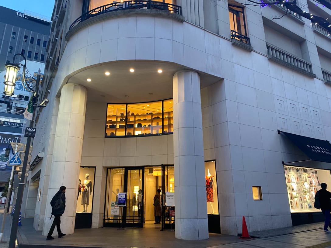 バーニーズ ニューヨーク新宿店 営業最終日の様子 Image by FASHIONSNAP.COM