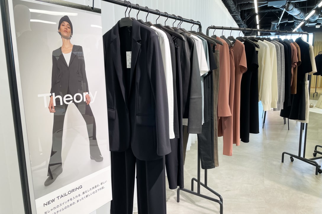 セオリーが展示会で発表した「New Tailoring」 Image by FASHIONSNAP