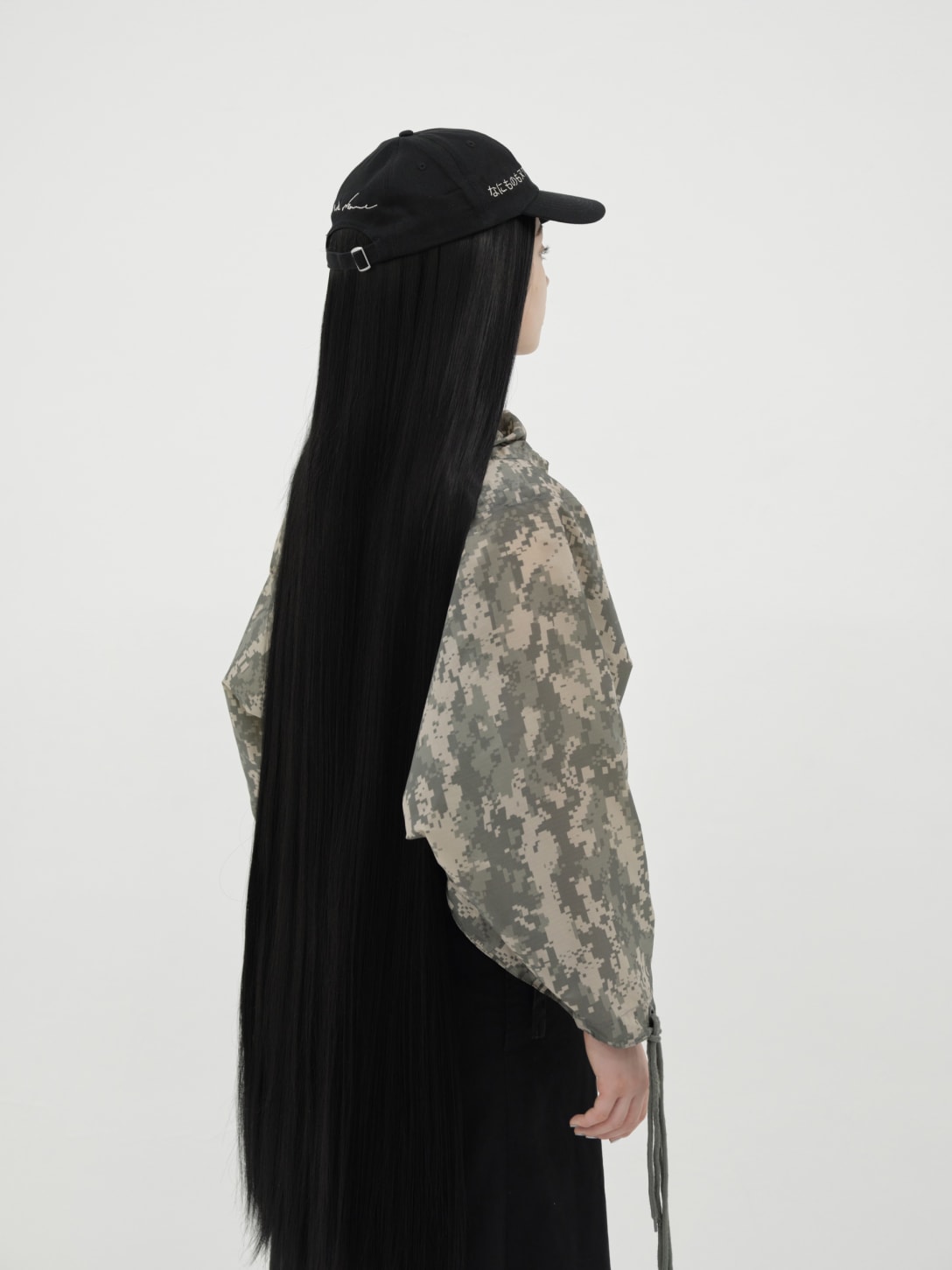 Direction / Styling: 庄司洋介 Model: 南琴奈 Hair / Make: 山口恵理子 Photo: オノツトム