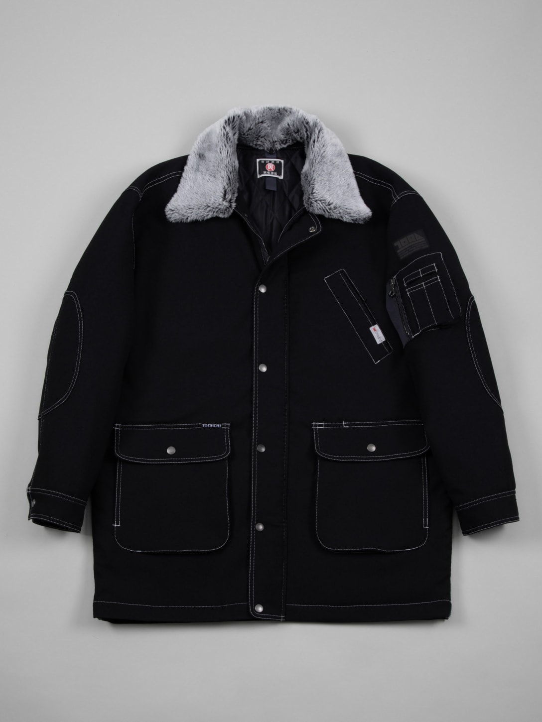 DOKA COAT WITH TORAICHI(税込4万2900円) Image by SHINYAKOZUKA