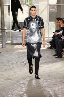 GIVENCHY 2016SS パリコレクション 画像1/28
