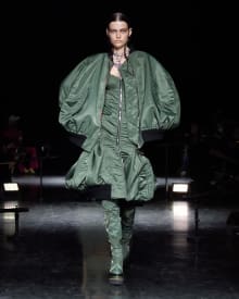 Gaultier Paris by sacai 2021AW Couture パリコレクション 画像9/31