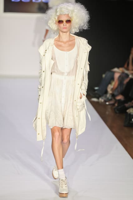 Image by bebe Los Angeles